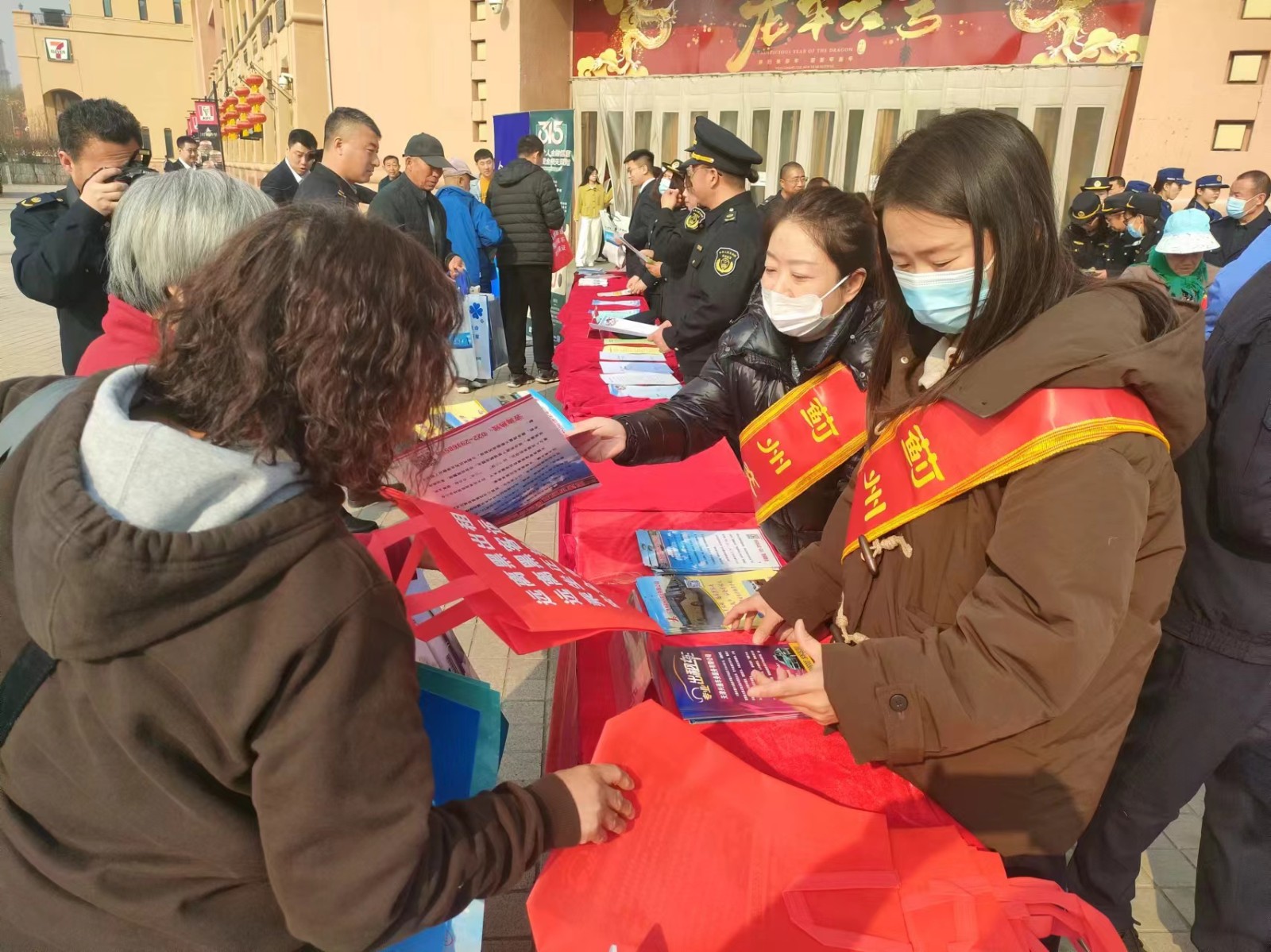 93361650.jpg 93361650.jpg