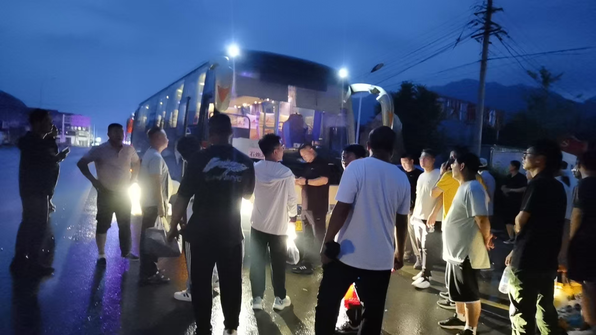 48337248.jpg 48337248.jpg